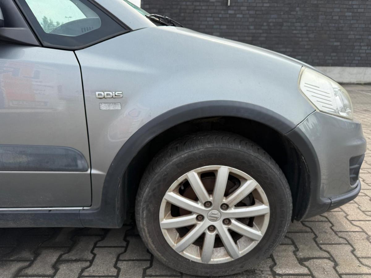 Suzuki SX4 EY original Kotflügel rechts ZCD Galactic Grey BJ11